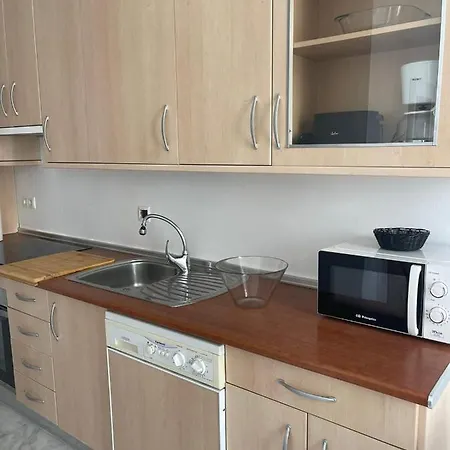 Ancha Del Carmen Apartment *